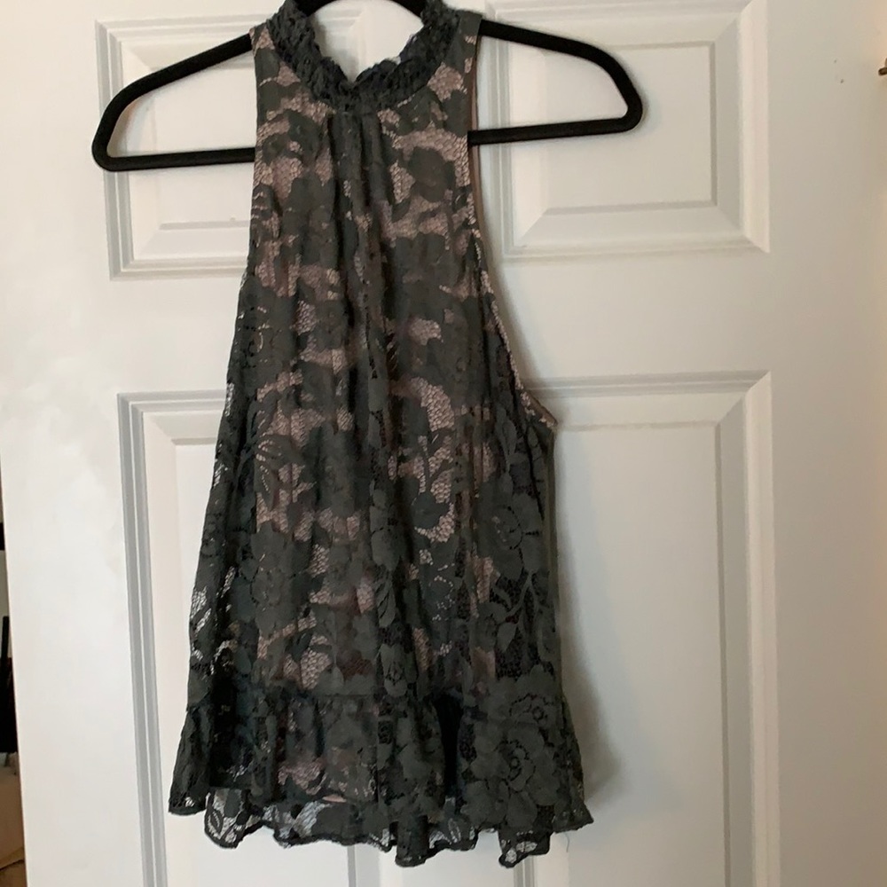 Sleeveless blouse